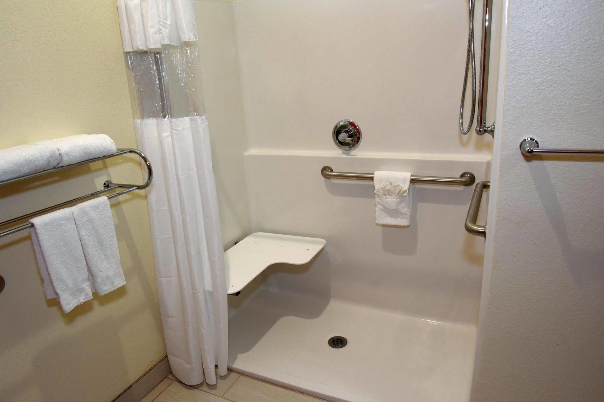 Home Away Kitchen Suites Enid 外观 照片